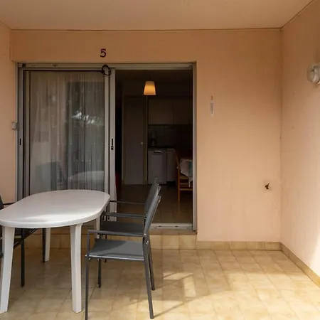 Апартаменти T2 A Saint Clair, Pres De La Plage, Avec Parking, Ideal Pour 4 - Fr-1-803-95 *